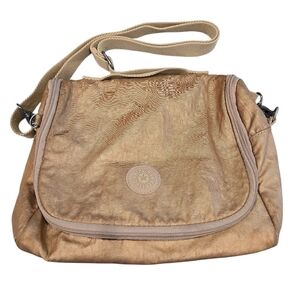 KIPLING NEW KICHIROU INSULATED LUNCH BOX IN GOLD METALLIC.